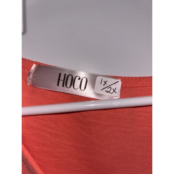 HOCO Top Womens Size 1X 2X V Neck Salmon Coral Runs Large NWT - Picture 3 of 6